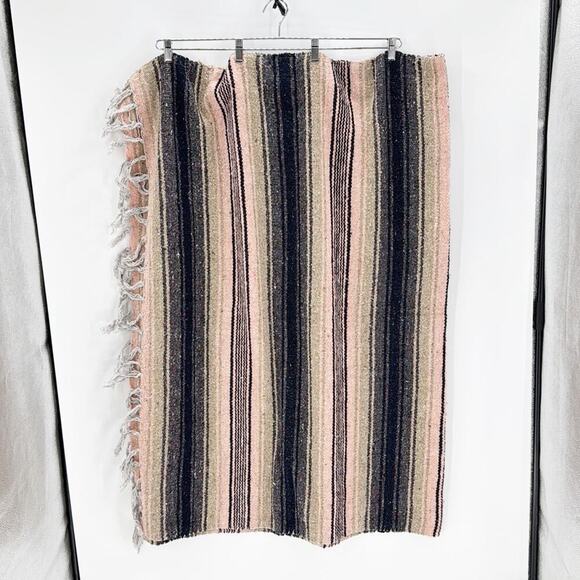 Modern colors Mexican blankets made in Mexico pink, tan & charcoal with fringe - Picture 2 of 3